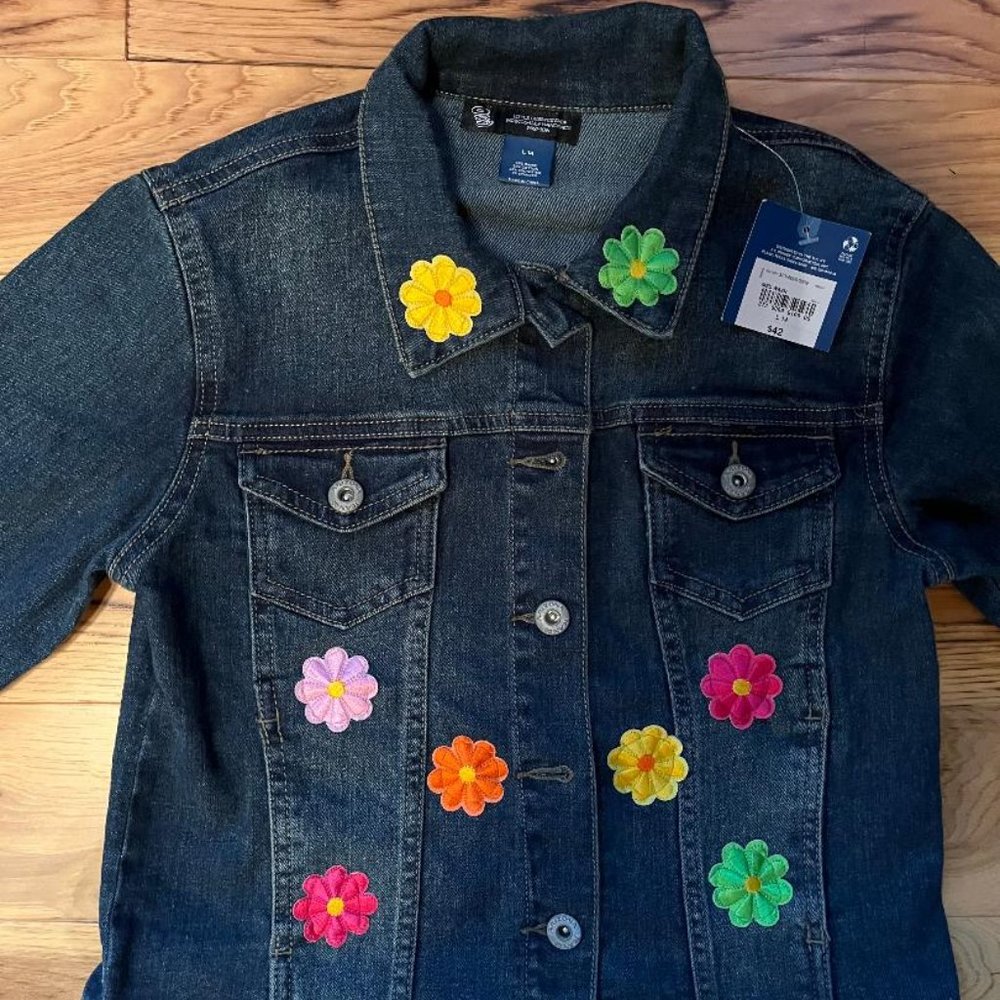 NWT Girls Jean Jacket, L14, Flower Patches & Appliques